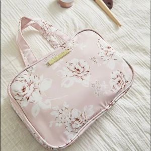 NWT Yumi Kim travel makeup case